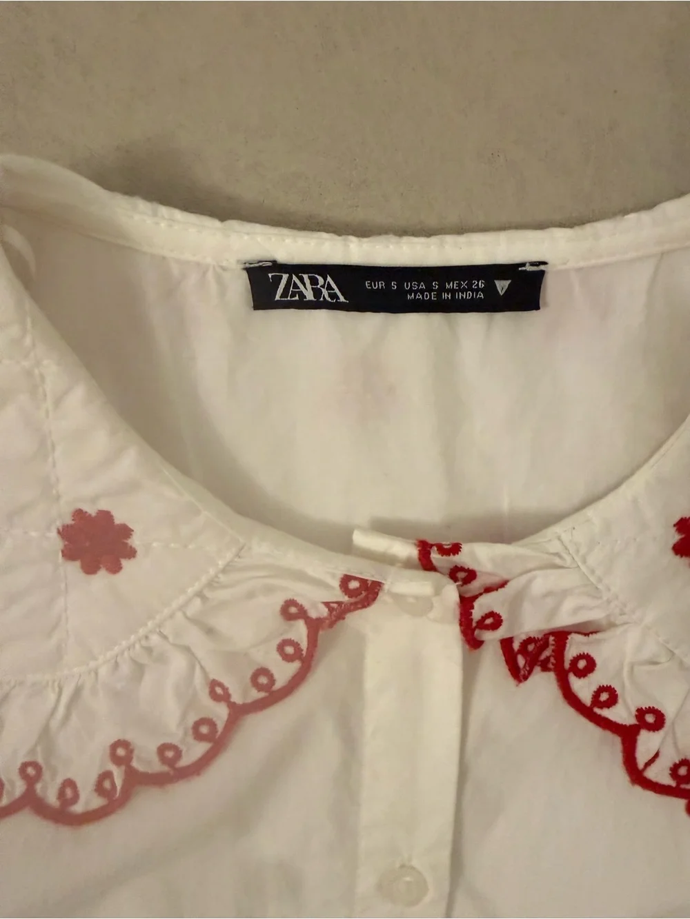 Zara White Red Embroidered Ruffle Peter Pan Collar Puff Sleeve Cotton Blouse S